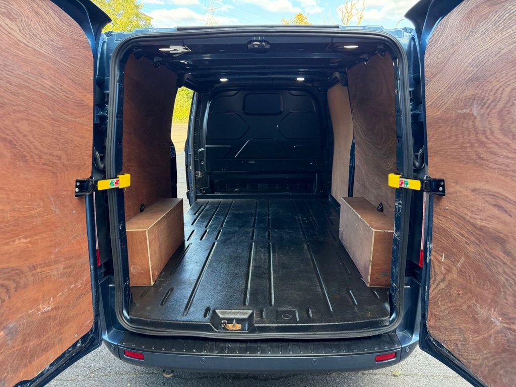 Used Ford Transit Custom 2020 for sale - 76047975: Photo 5