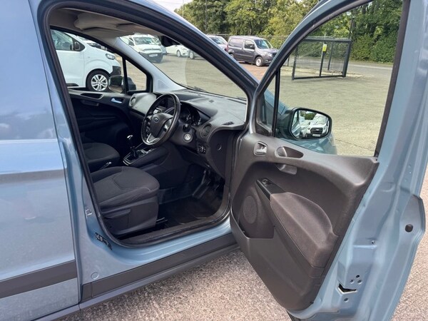 Used Ford Transit Courier 2019 for sale - 75111577: Photo 28