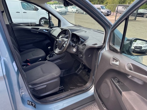 Used Ford Transit Courier 2019 for sale - 75111577: Photo 29
