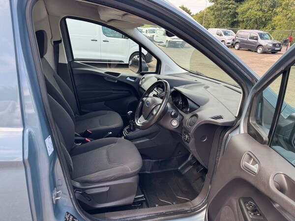 Used Ford Transit Courier 2019 for sale - 75111577: Photo 33