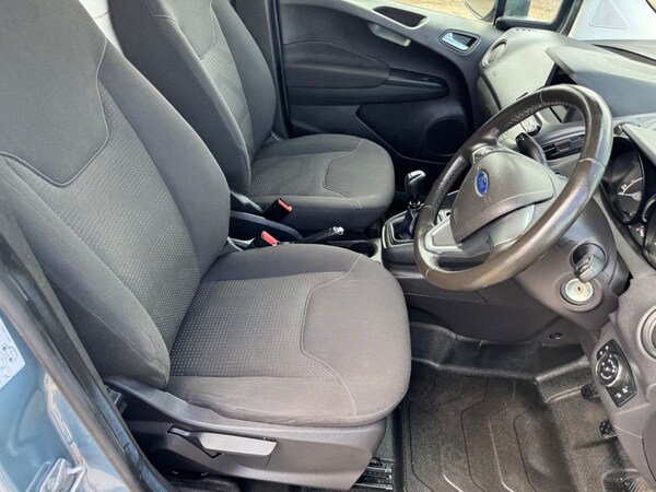 Used Ford Transit Courier 2019 for sale - 75111577: Photo 35