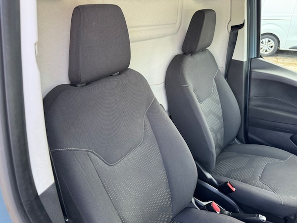 Used Ford Transit Courier 2019 for sale - 75111577: Photo 37