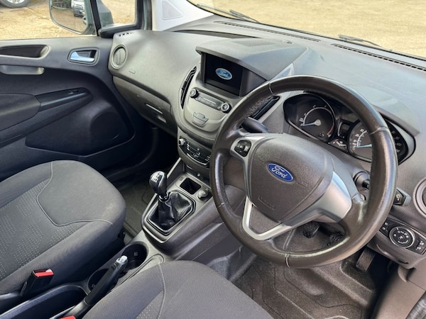 Used Ford Transit Courier 2019 for sale - 75111577: Photo 41