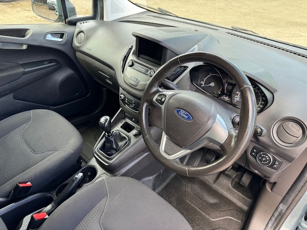 Used Ford Transit Courier 2019 for sale - 75111577: Photo 42