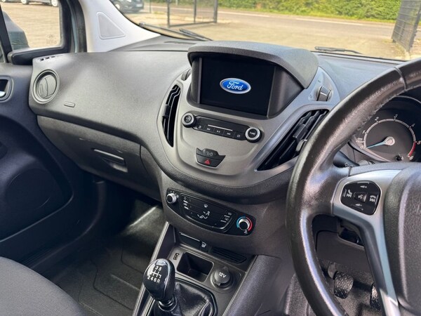 Used Ford Transit Courier 2019 for sale - 75111577: Photo 46