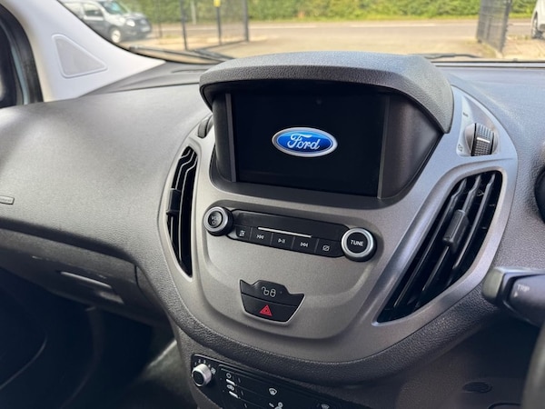 Used Ford Transit Courier 2019 for sale - 75111577: Photo 47