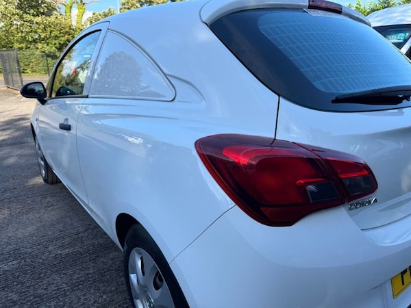 Used Vauxhall Corsa Van 2018 for sale - 75590645: Photo 14