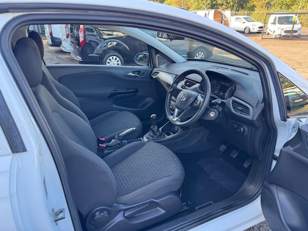 Used Vauxhall Corsa Van 2018 for sale - 75590645: Photo 32