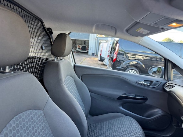 Used Vauxhall Corsa Van 2018 for sale - 75590645: Photo 41
