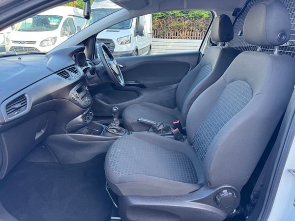 Used Vauxhall Corsa Van 2018 for sale - 75590645: Photo 4