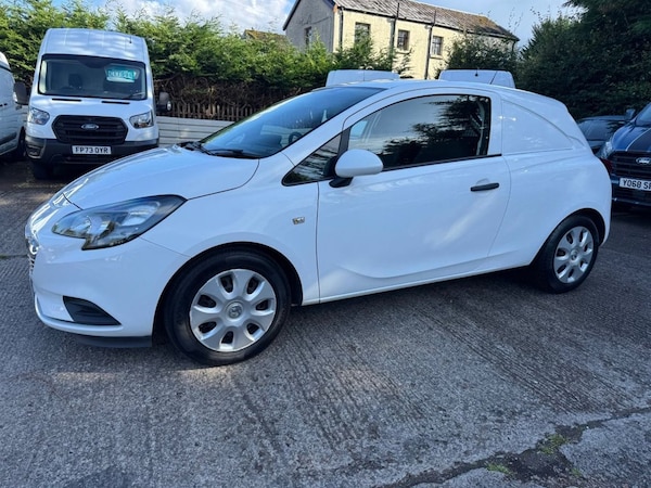 Used Vauxhall Corsa Van 2018 for sale - 75590645: Photo 9