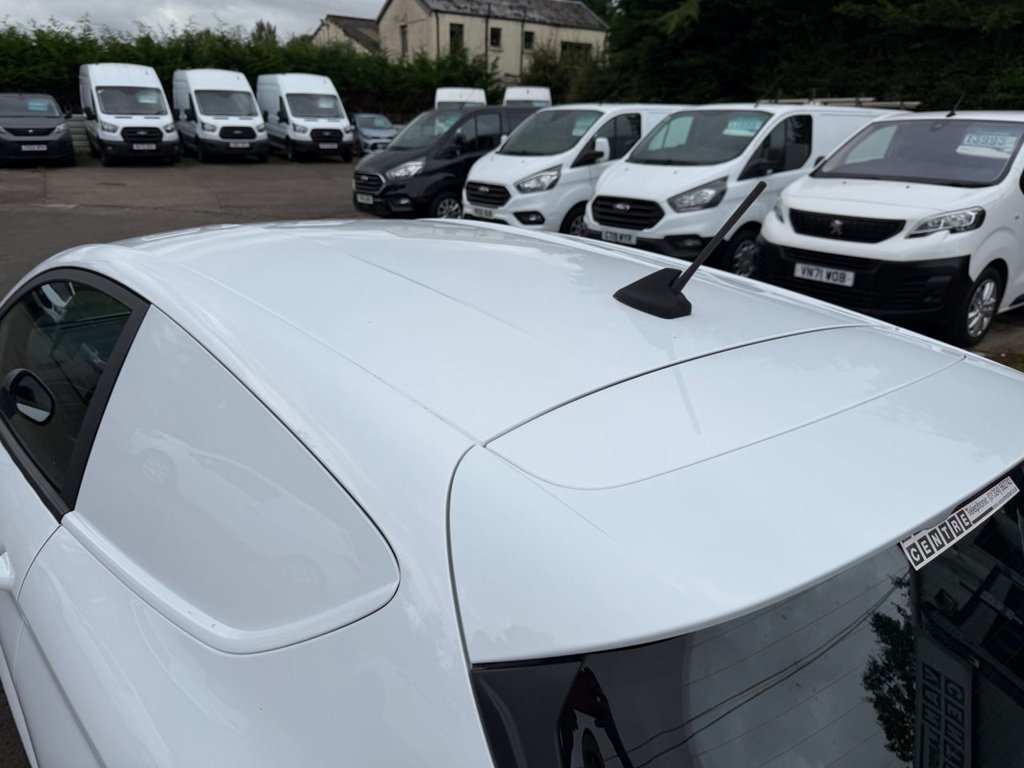 Used Ford Fiesta Van 2020 for sale - 76010073: Photo 12