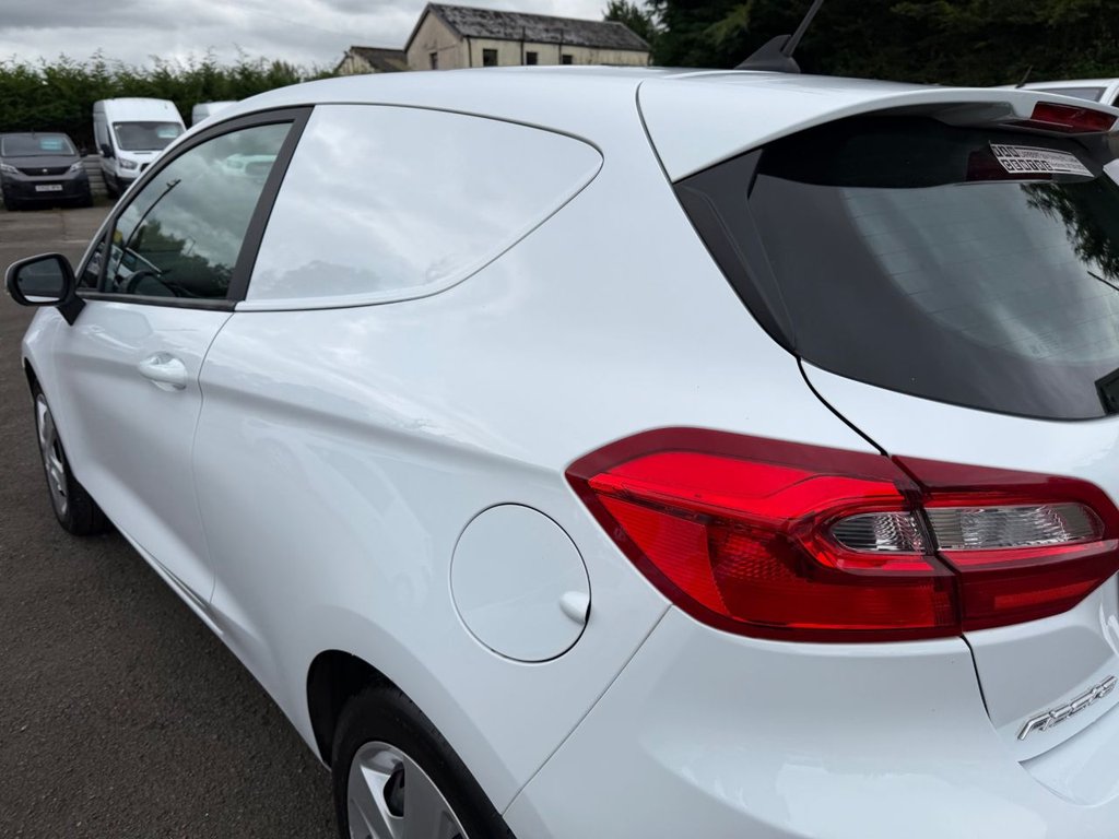 Used Ford Fiesta Van 2020 for sale - 76010073: Photo 15