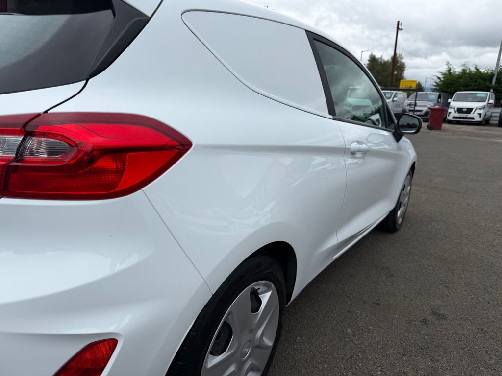 Used Ford Fiesta Van 2020 for sale - 76010073: Photo 23