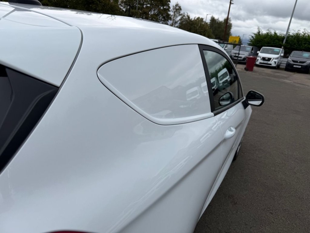 Used Ford Fiesta Van 2020 for sale - 76010073: Photo 24