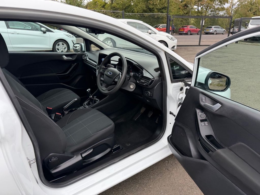 Used Ford Fiesta Van 2020 for sale - 76010073: Photo 3