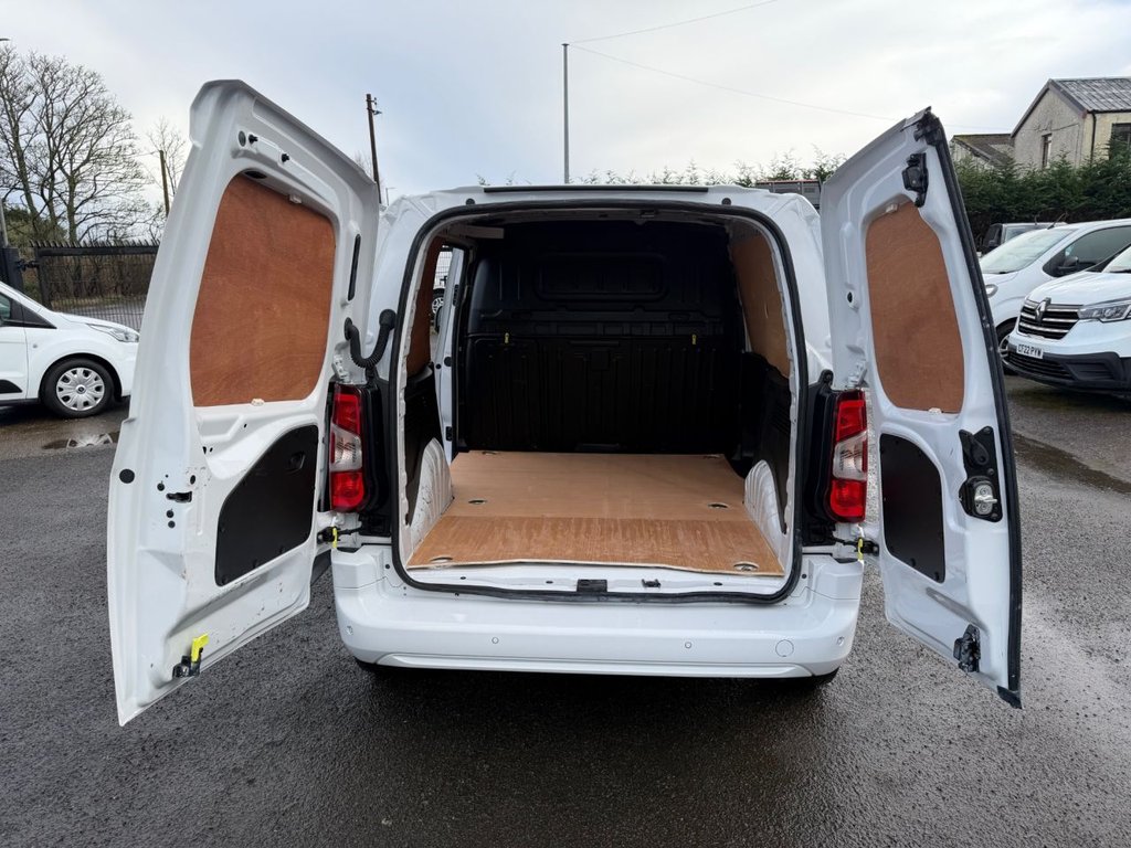 Used Vauxhall Combo 2023 for sale - 77897473: Photo 4