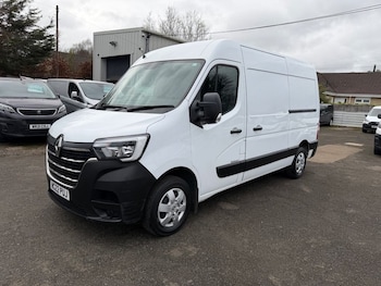 Renault Master feature image