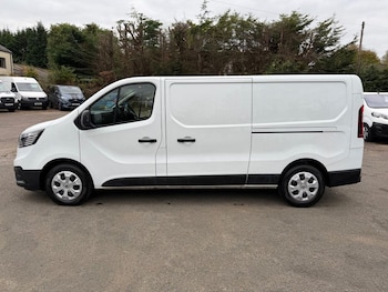 Used Renault Trafic 2023 for sale - 76400387: Photo