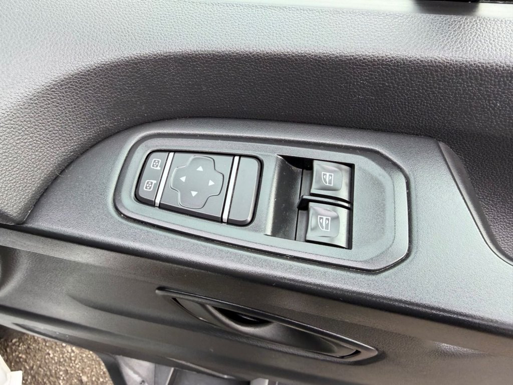 Used Renault Trafic 2023 for sale - 76400387: Photo 34