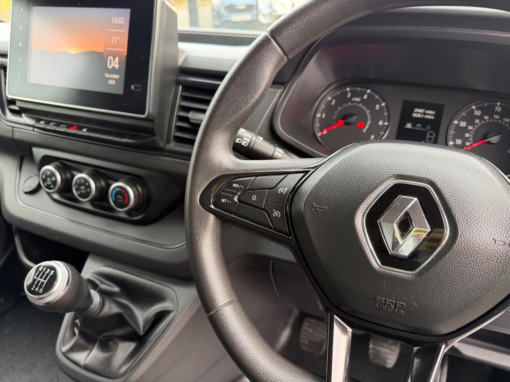 Used Renault Trafic 2023 for sale - 76400387: Photo 44