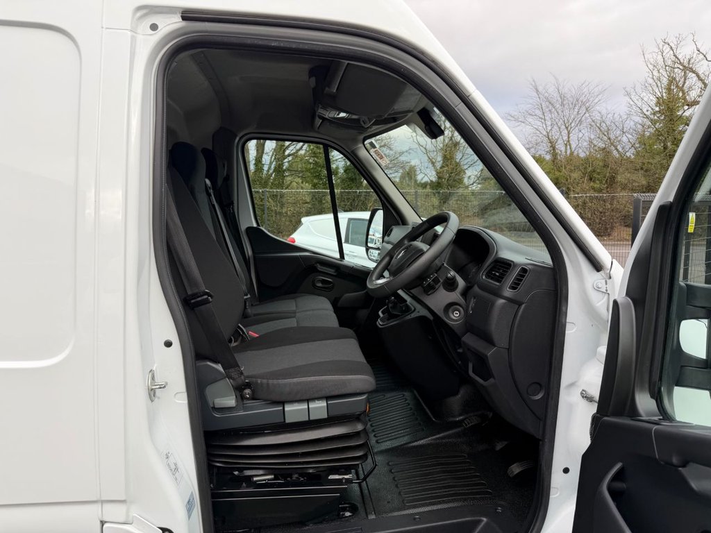 Used Renault Master 2023 for sale - 77685304: Photo 42