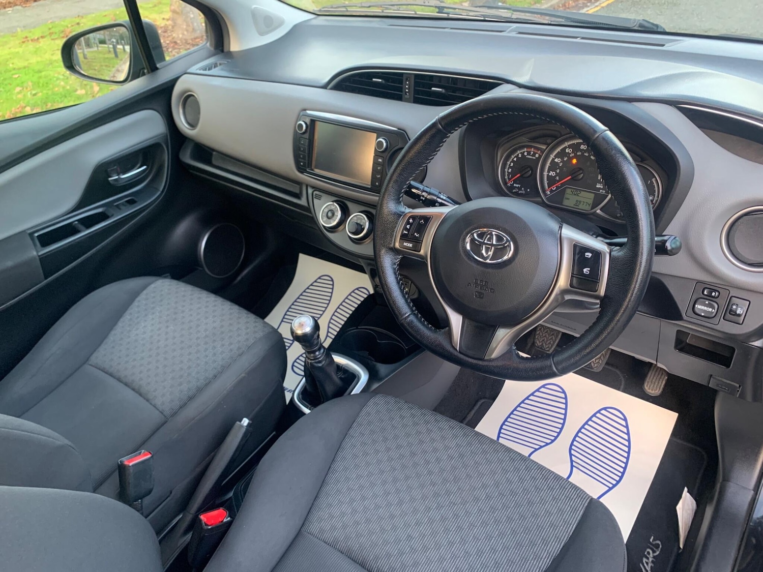 Used Toyota Yaris 2015 for sale - 77016674: Photo 16