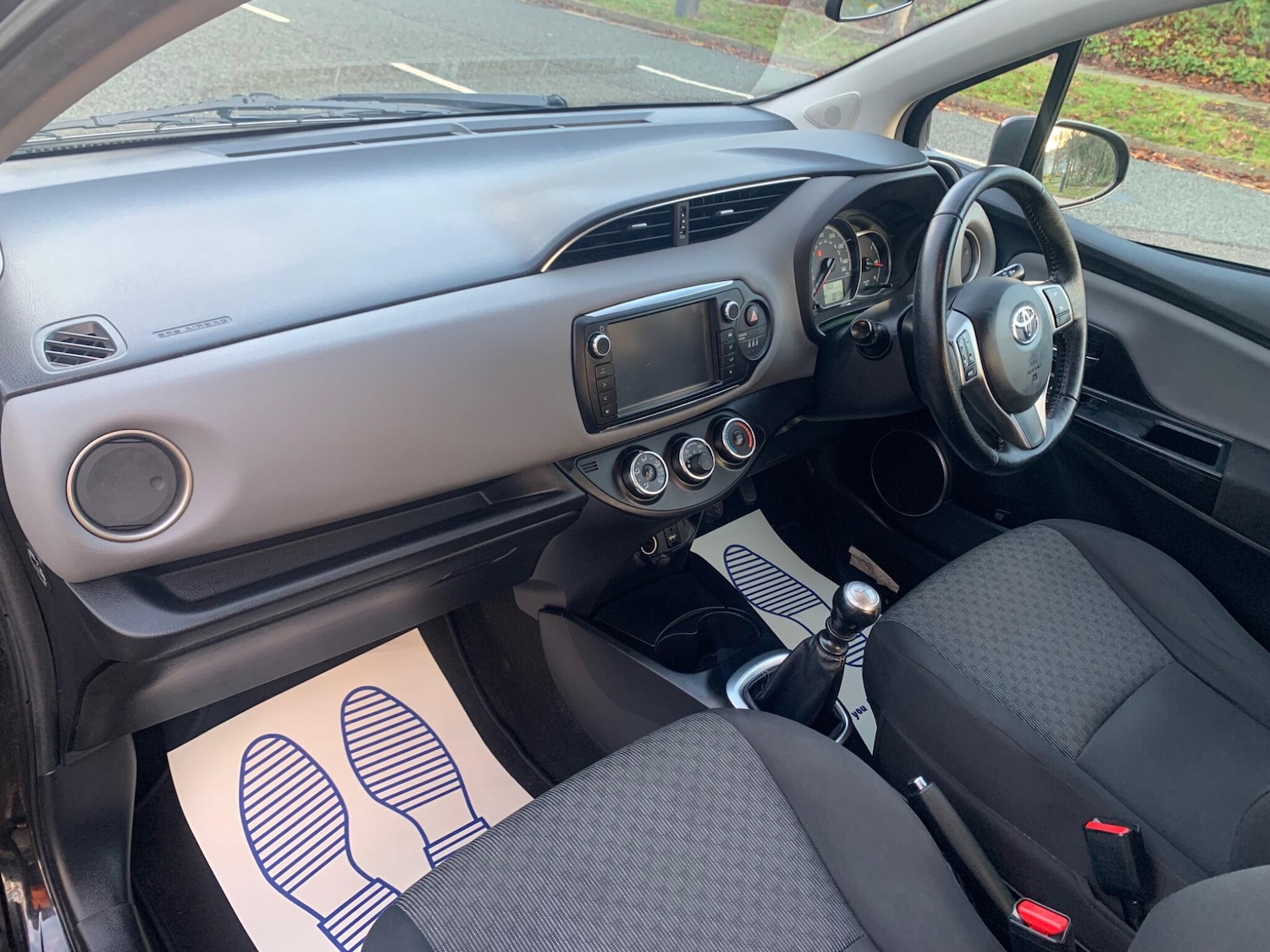 Used Toyota Yaris 2015 for sale - 77016674: Photo 22