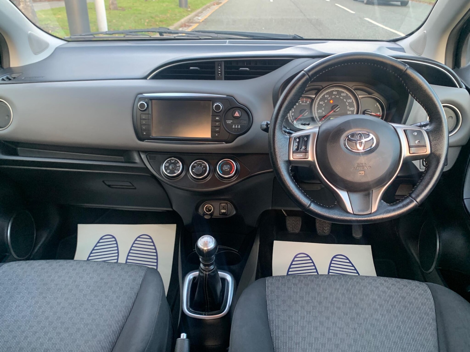 Used Toyota Yaris 2015 for sale - 77016674: Photo 23