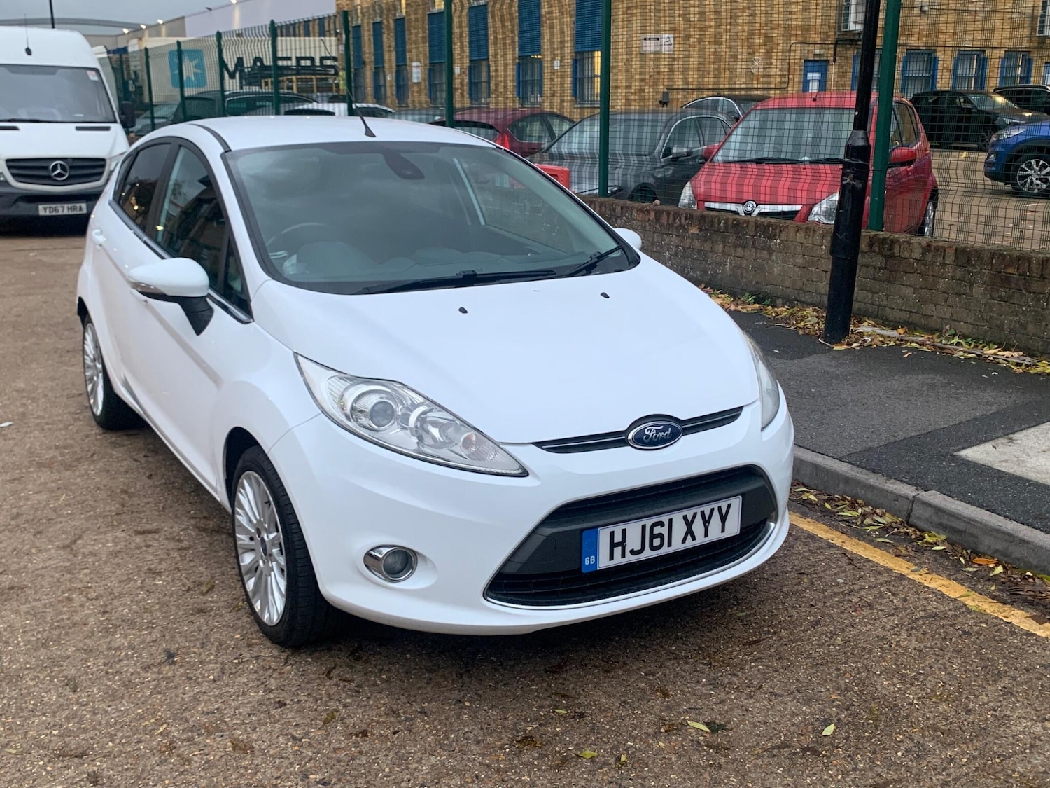 Used Ford Fiesta 2011 for sale - 76441256: Photo 2