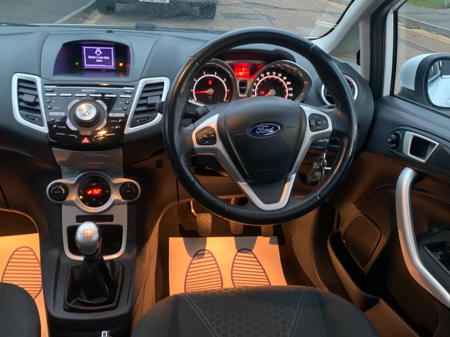 Used Ford Fiesta 2011 for sale - 76441256: Photo 21