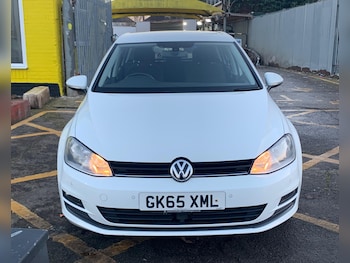 Used Volkswagen Golf 2015 for sale - 77016778: Photo