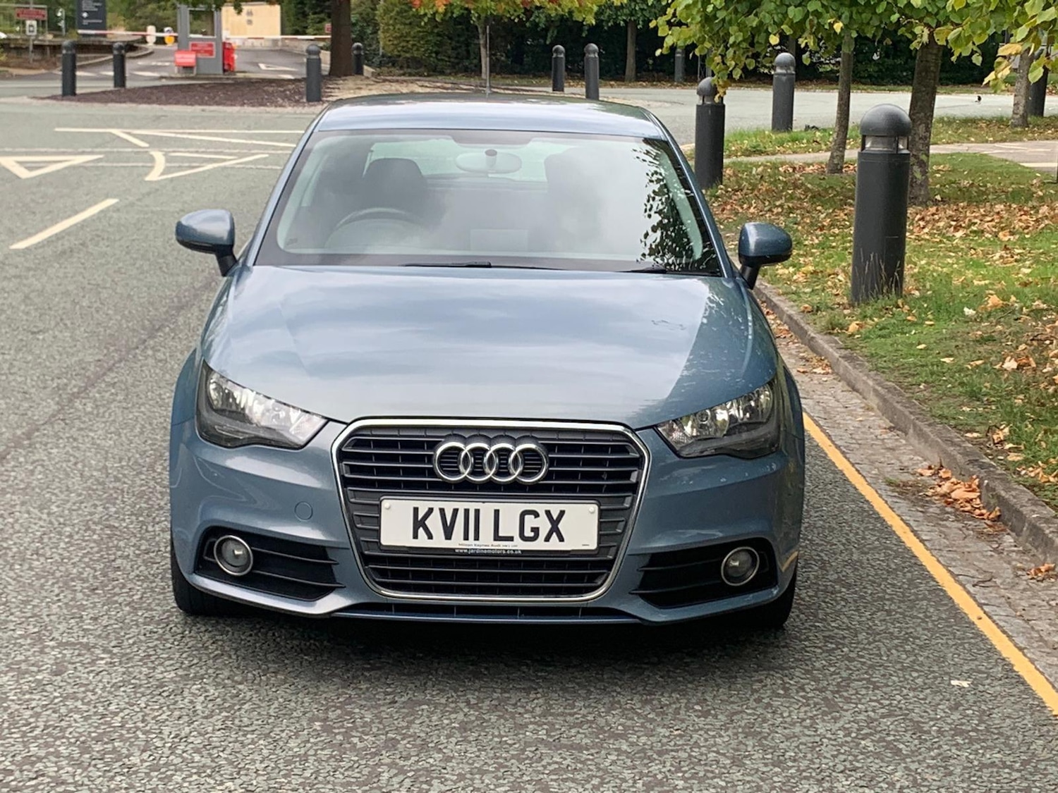 Used Audi A1 2011 for sale - 76085003: Photo 2