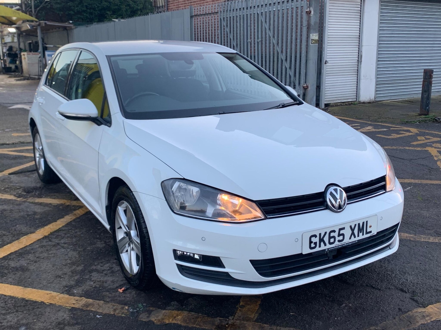 Used Volkswagen Golf 2015 for sale - 77574625: Photo 2