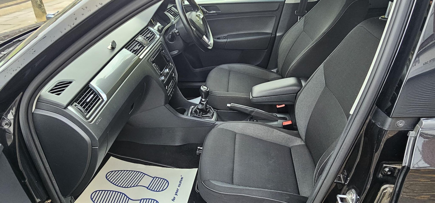 Used Skoda Rapid Spaceback 2015 for sale - 76898953: Photo 18