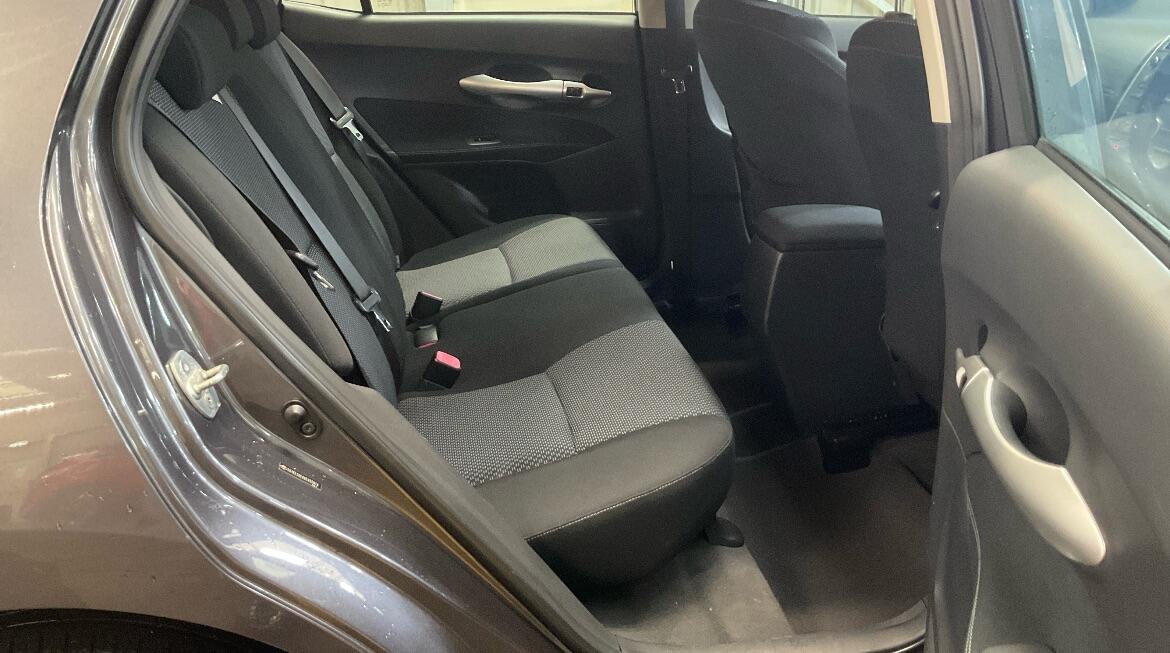 Used Toyota Auris 2011 for sale - 76380553: Photo 6