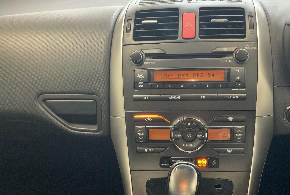 Used Toyota Auris 2011 for sale - 76380553: Photo 8