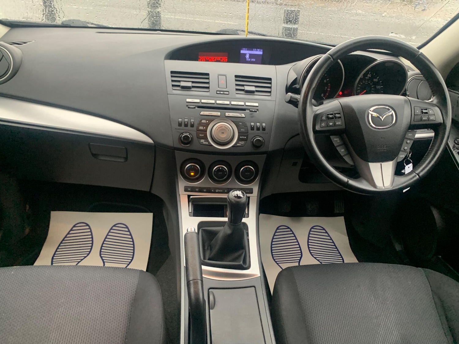 Used Mazda Mazda3 2010 for sale - 76964529: Photo 22