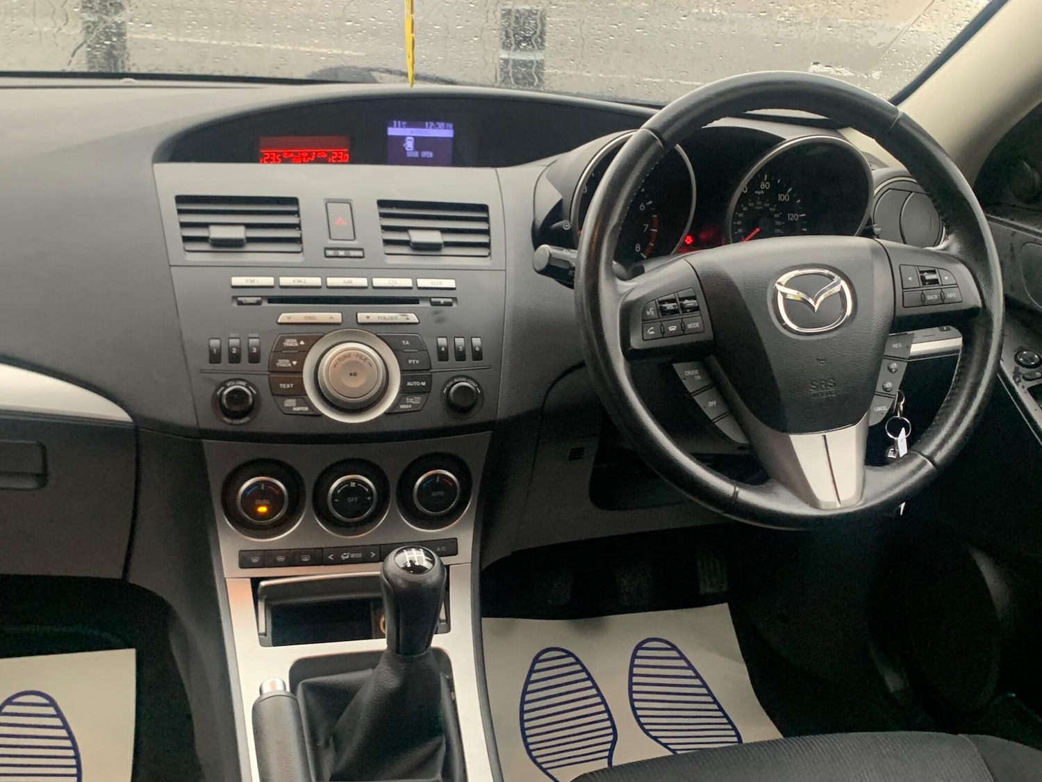 Used Mazda Mazda3 2010 for sale - 76964529: Photo 23