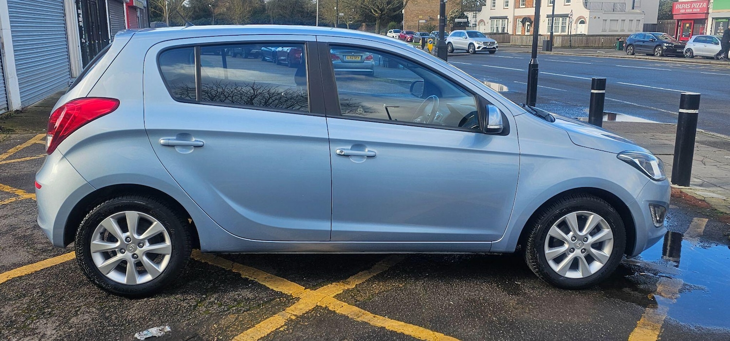 Used Hyundai i20 2014 for sale - 77575409: Photo 8