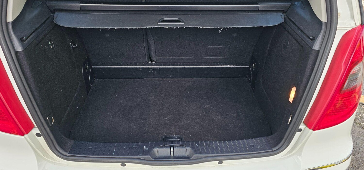 Used Mercedes-Benz A-Class 2010 for sale - 77575011: Photo 10