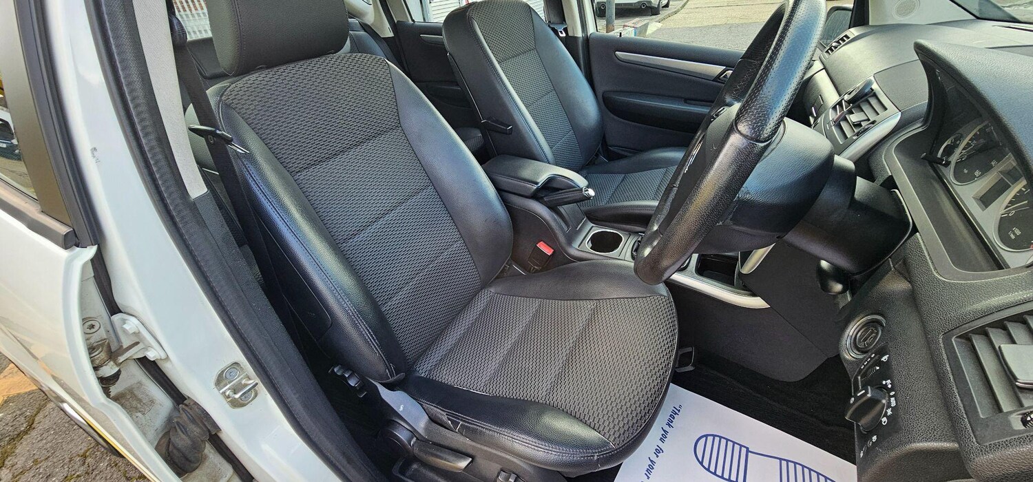 Used Mercedes-Benz A-Class 2010 for sale - 77575011: Photo 12