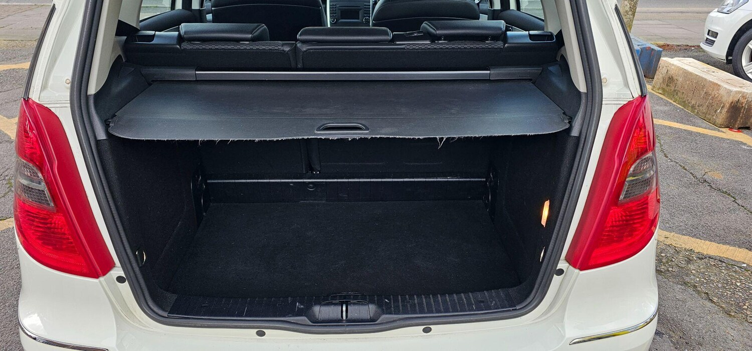 Used Mercedes-Benz A-Class 2010 for sale - 77575011: Photo 9