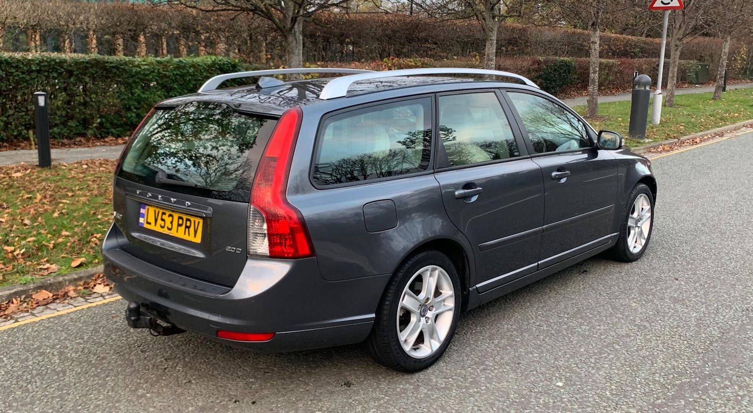 Used Volvo V50 2009 for sale - 76632905: Photo 10