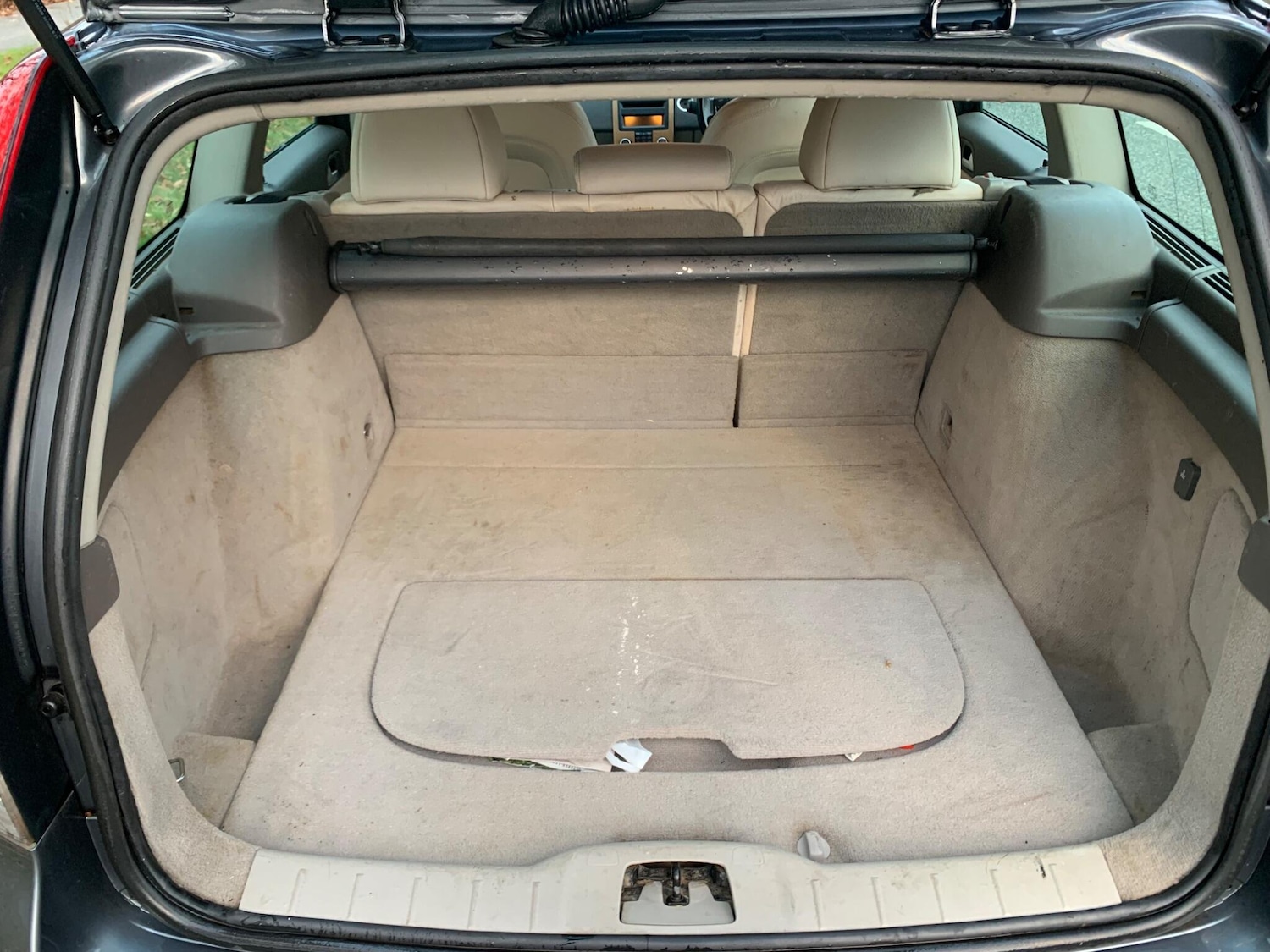 Used Volvo V50 2009 for sale - 76632905: Photo 21