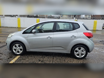 Used Kia Venga 2010 for sale - 77331028: Photo