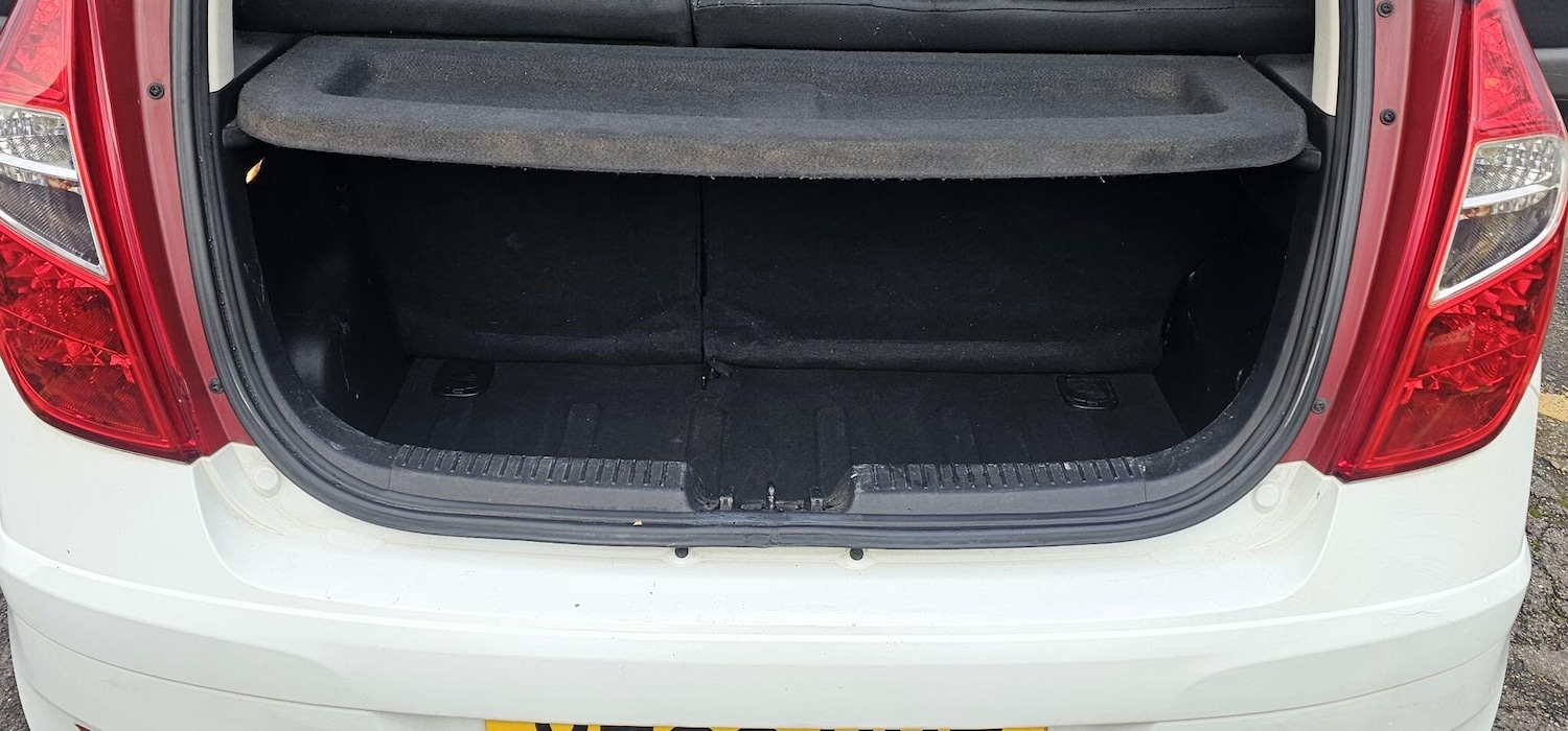 Used Hyundai i10 2012 for sale - 77202884: Photo 14