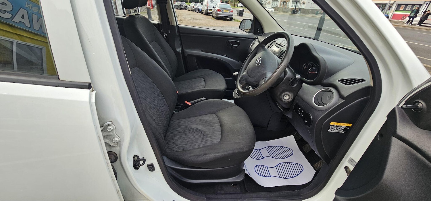 Used Hyundai i10 2012 for sale - 77202884: Photo 16