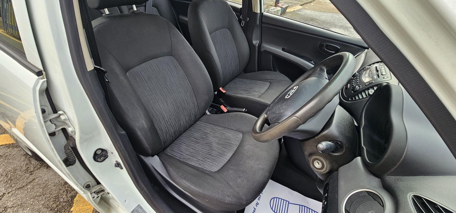 Used Hyundai i10 2012 for sale - 77202884: Photo 17