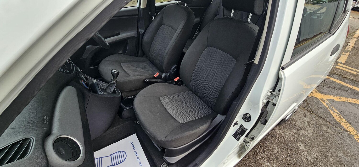 Used Hyundai i10 2012 for sale - 77202884: Photo 19